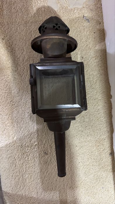 Antiga lanterna de carruagem