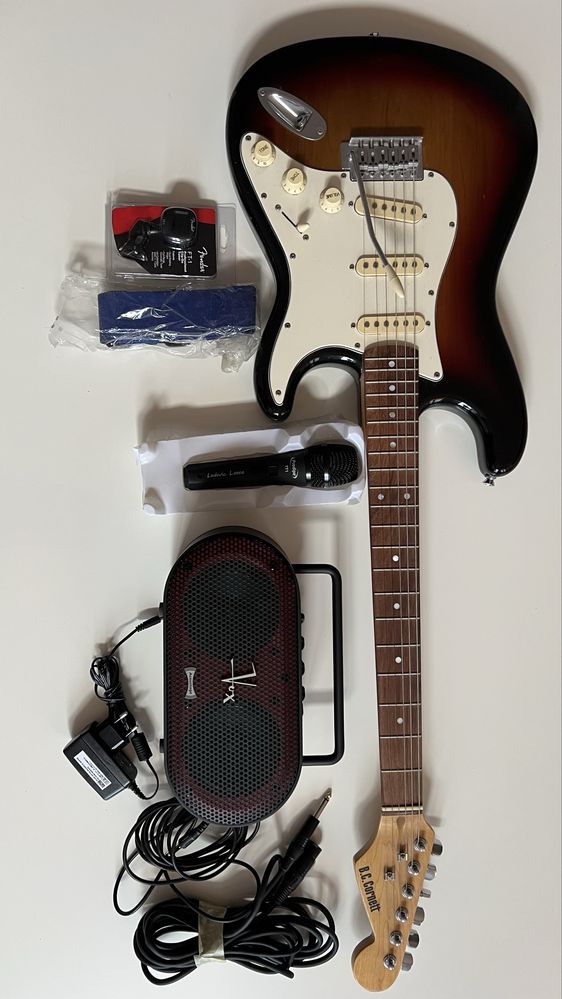 Gitara elektryczna piecyk  wzmacniacz karaoke Made in England