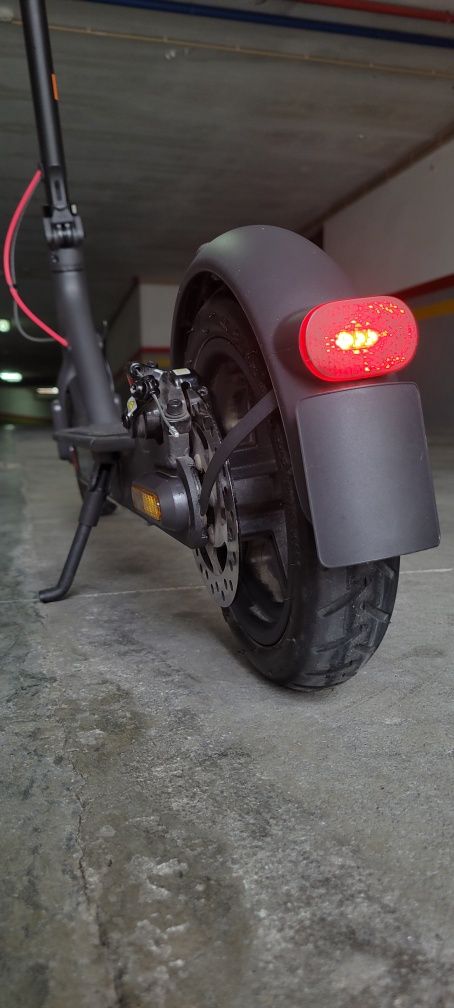 Trotinete Xiaomi Pro2 - Única + Acessórios Novos!