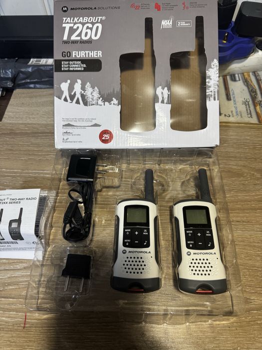 Комлект раций Motorola T260