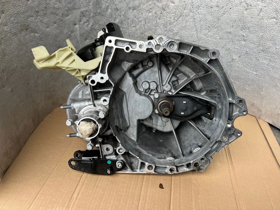 SKRZYNIA BIEGÓW 20R105 20 R 105 PEUGEOT 208 II CORSA F 1.5 BLUE HDI SUPER STAN JAK NOWA Z AUTA O PRZEBIEGU 15.000 km