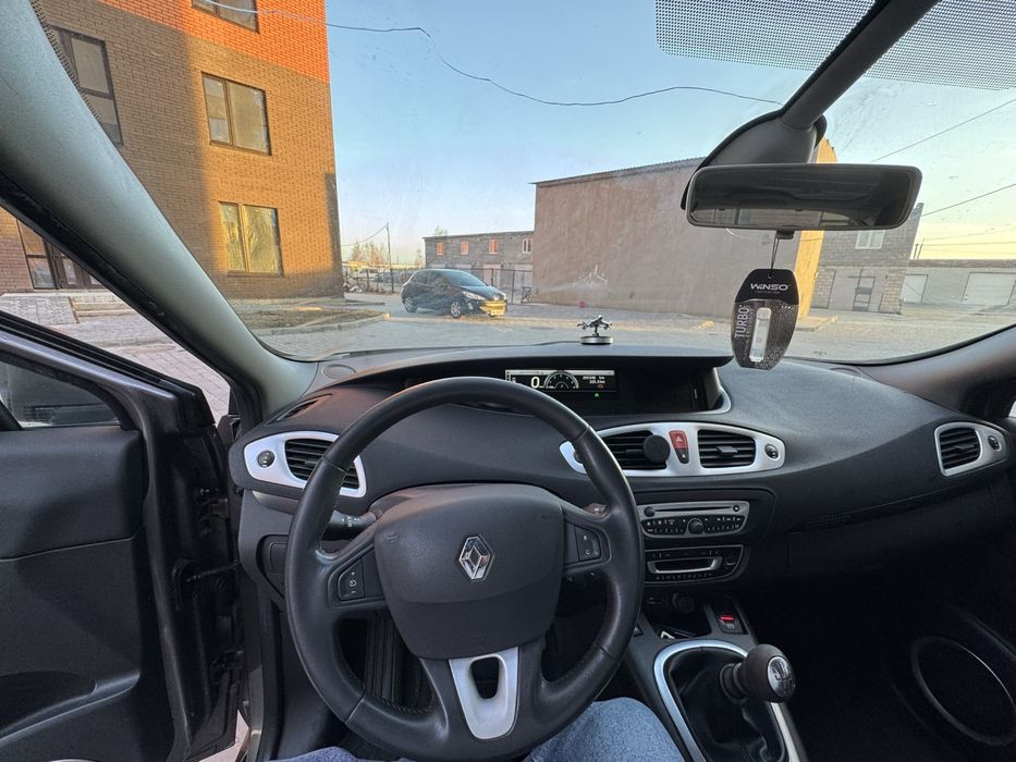 Рено сценік 3 2009 рік 1.5 дизель