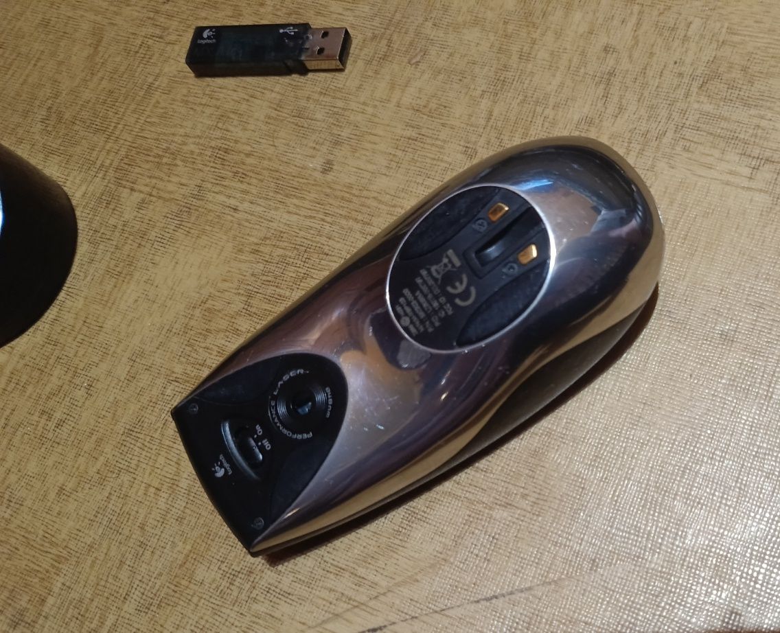 Мишка Logitech MX Air