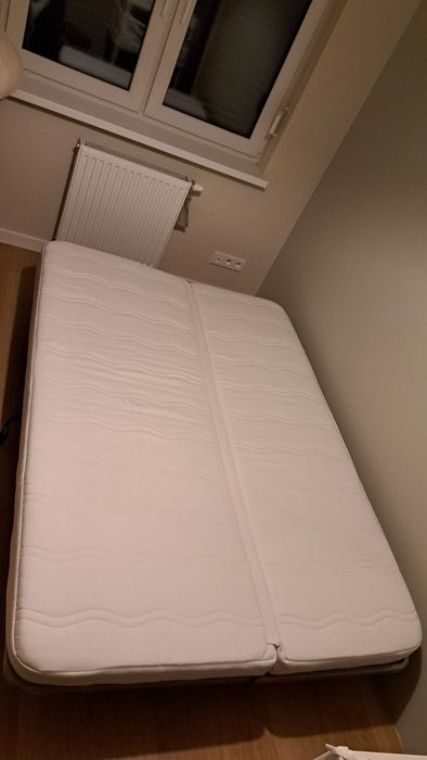 Materac lateksowy z pokrowcem Ikea Nyhamn 140x200 + stelaż