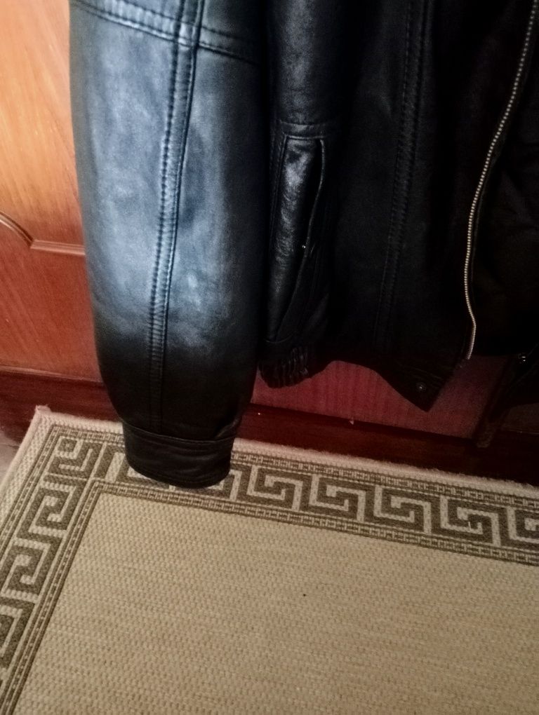 Vendo casaco homem em pele tamanho XL