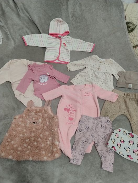 Ubranka dla dziewczynki 56-62