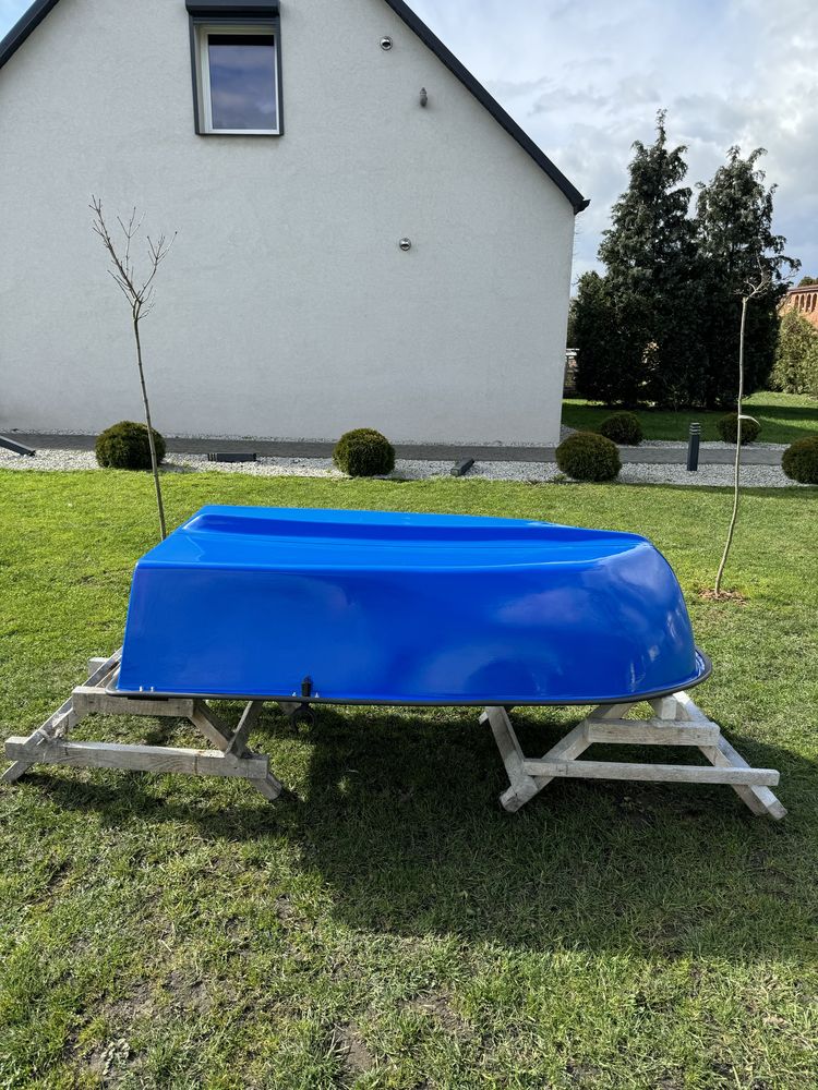 łódka lodz łódź łódki lodzie łodzie wiosłowa wędkarska wiosłowa