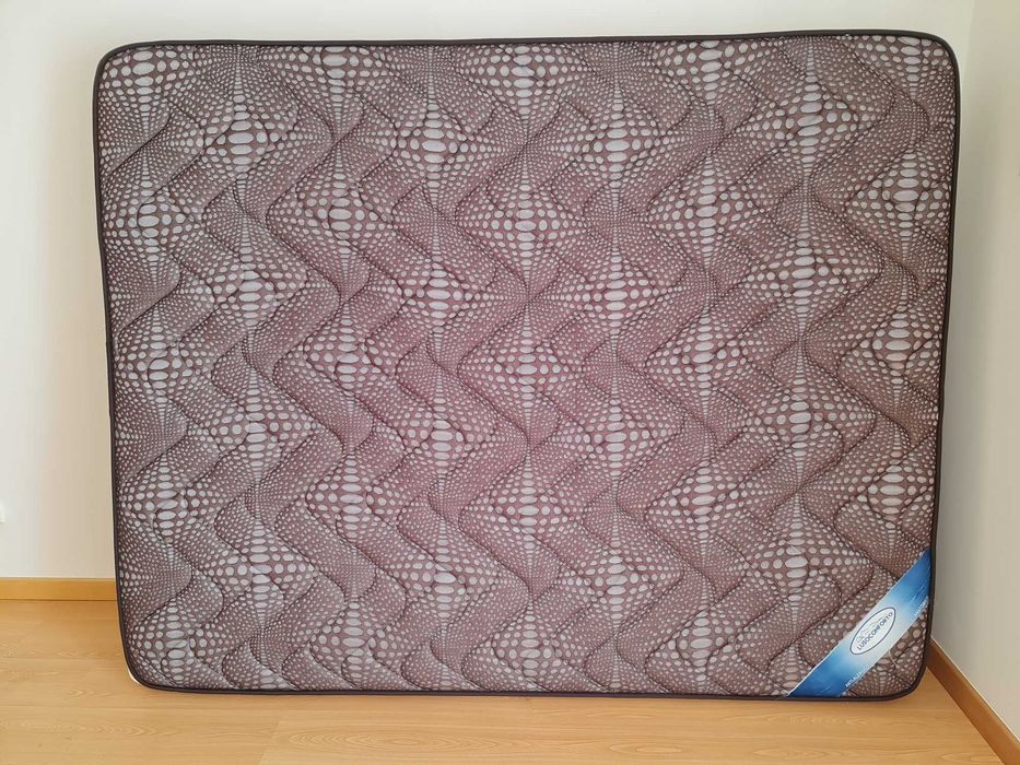 Colchão ortopédico 160*200cm