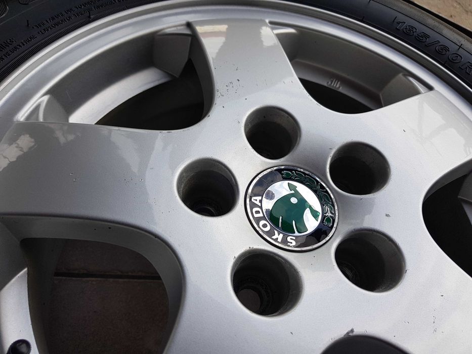 Koła letnie oryginał  Skoda Fabia 6x14 et43 5x100 opony 185/60/14