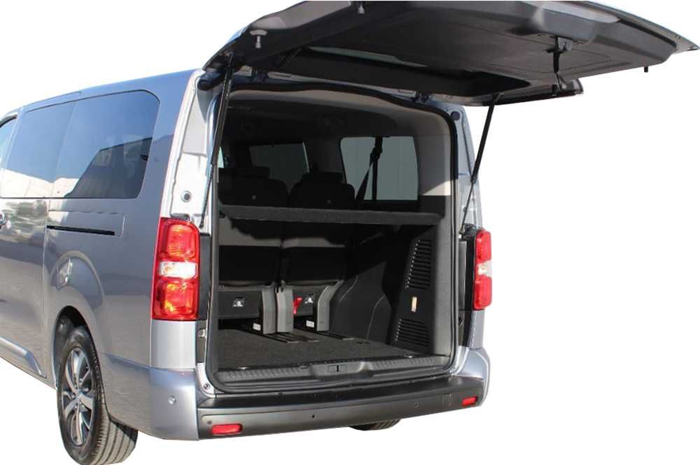 Wynajem 8  osobowa Toyota Proace lub Sienna automat