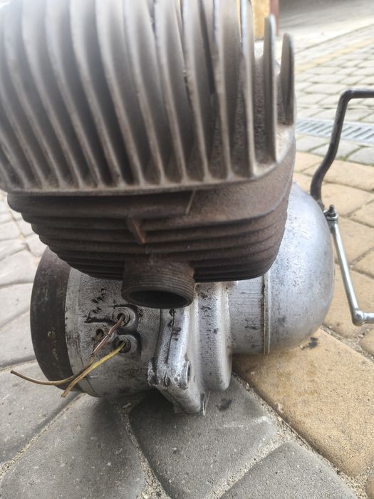 Silniki k WSK 125 Z1 z2 głęboki zapłon