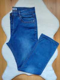 Літні, тонкі джинси 52-54, L-XL. Прямі. Летние, тонкие джинсы мужские