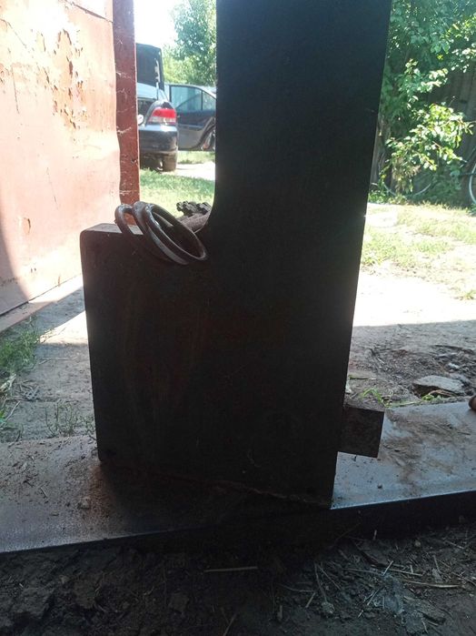 Замок на масивну загорожу