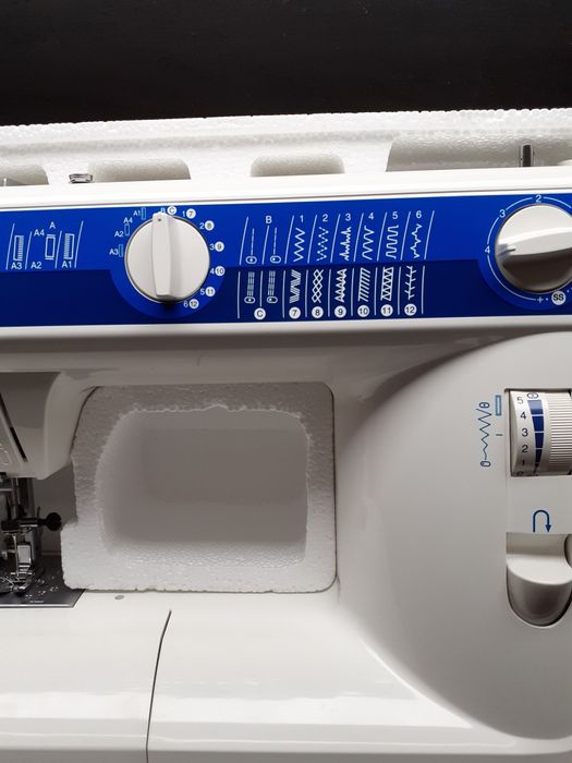 Nowa maszyna do szycia ELNA 220 explore