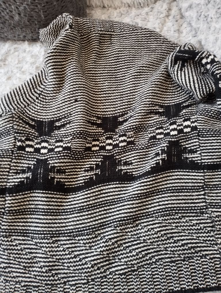 Sweter boho gruby