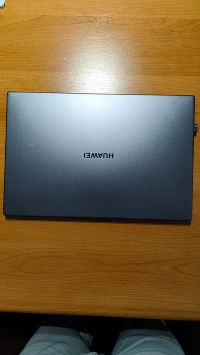 Huawei MateBook D14