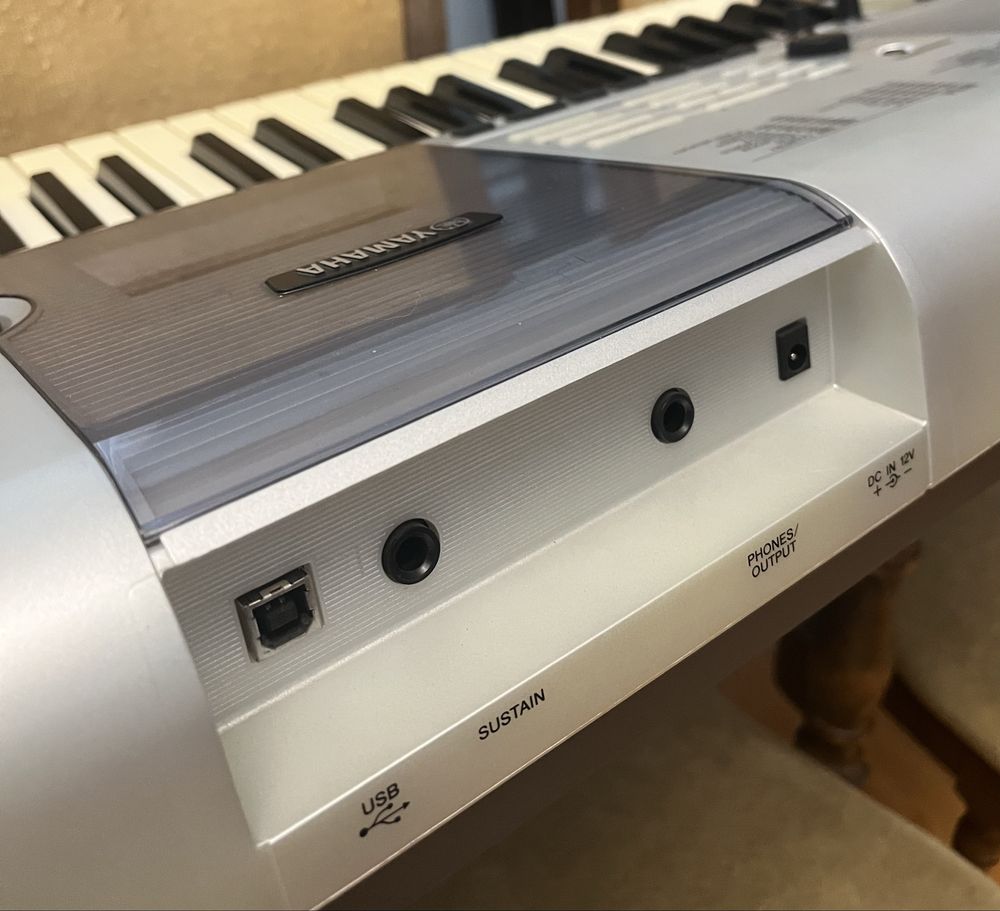 Yamaha PSR e 403 синт динам клавіатура