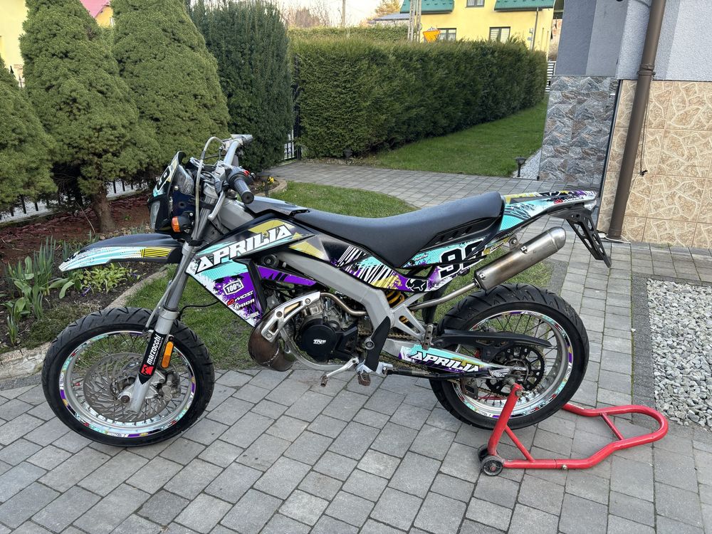 Aprilia sx supermoto sm serbi senda yanaha dt rieju mrt gilera