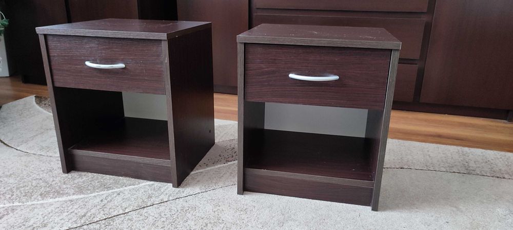 Dwie szafki nocna