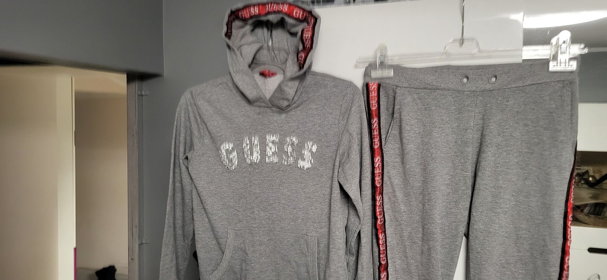 Dres firmy guess jak nowy xs szary
