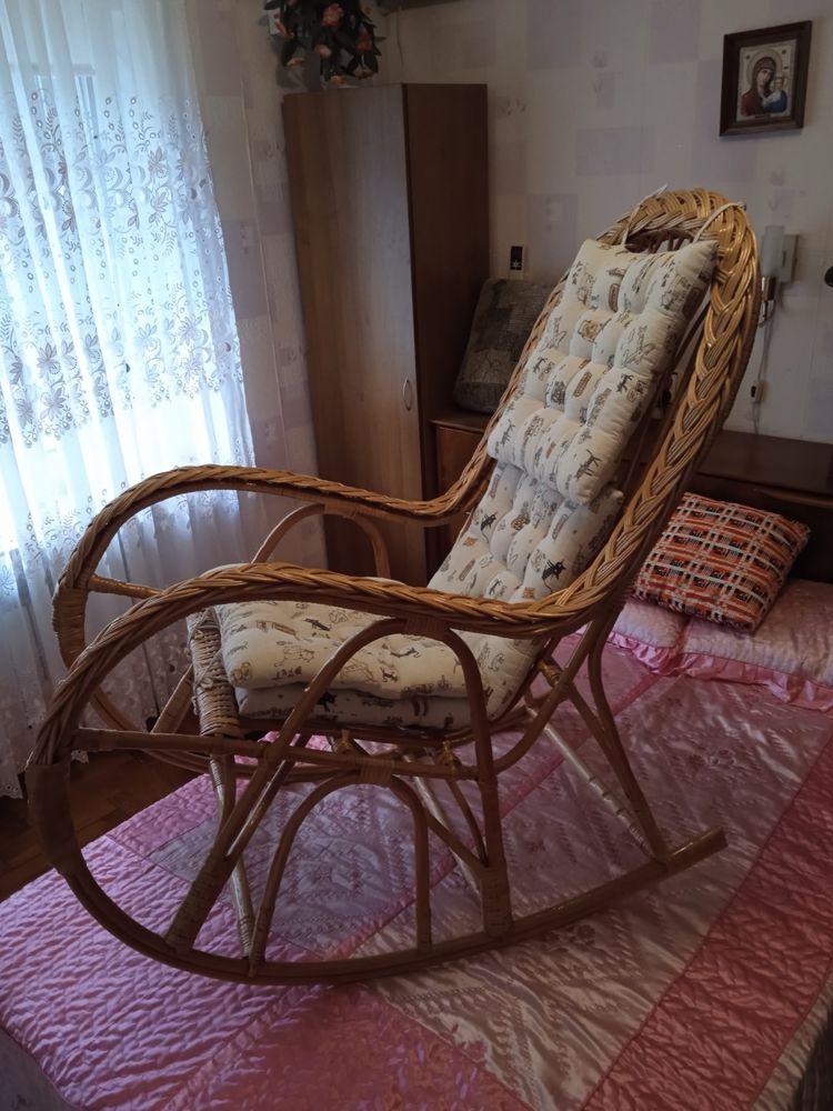 Крісло качалка