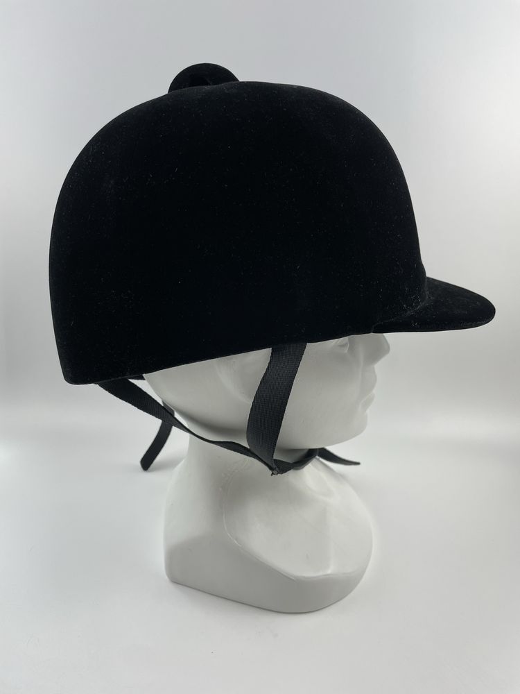 Kask Jeździecki Toczek 56 cm TUV /72C/