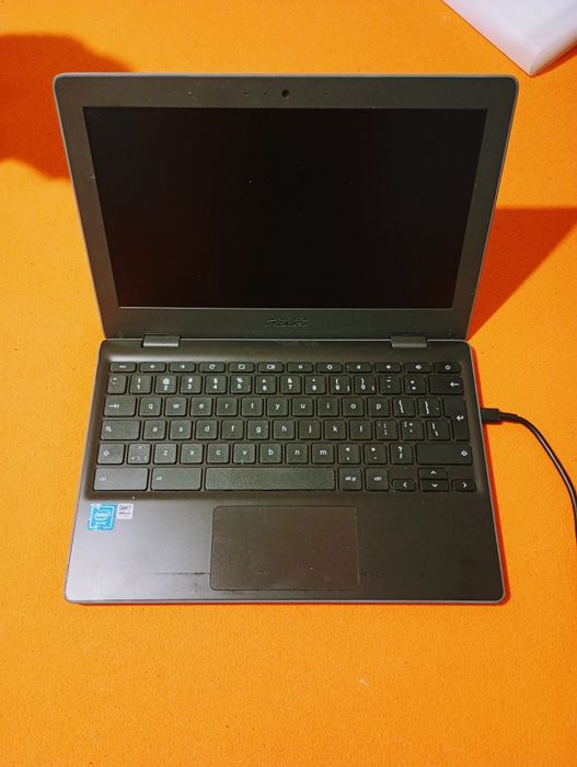 Chromebook Asus 11.6" dotykowy ekran, 4 GB/ 32GB. eMMC, ChromeOs