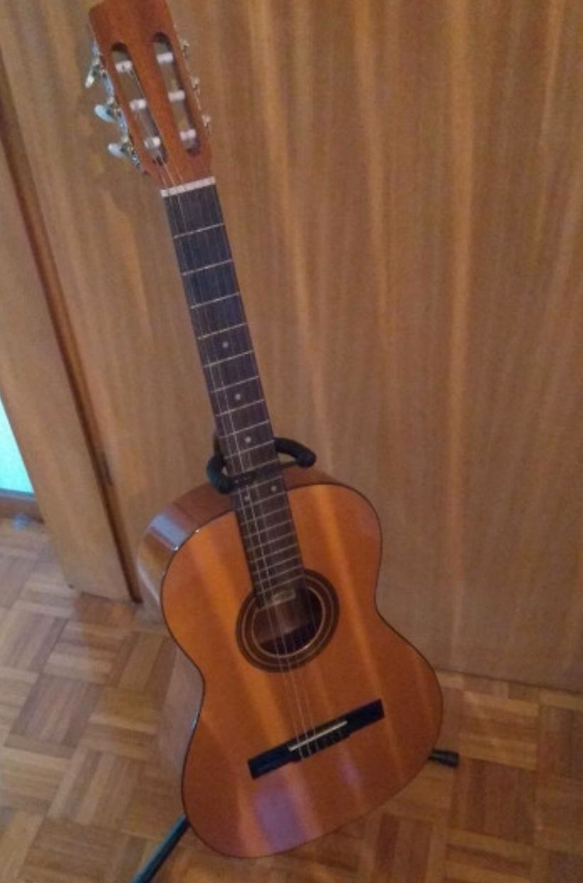 excelente violão espanhol ESTEVE modelo 104