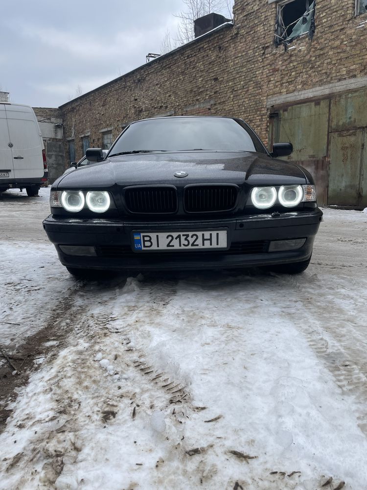 BMW 740 E38 4.4 бензин/газ