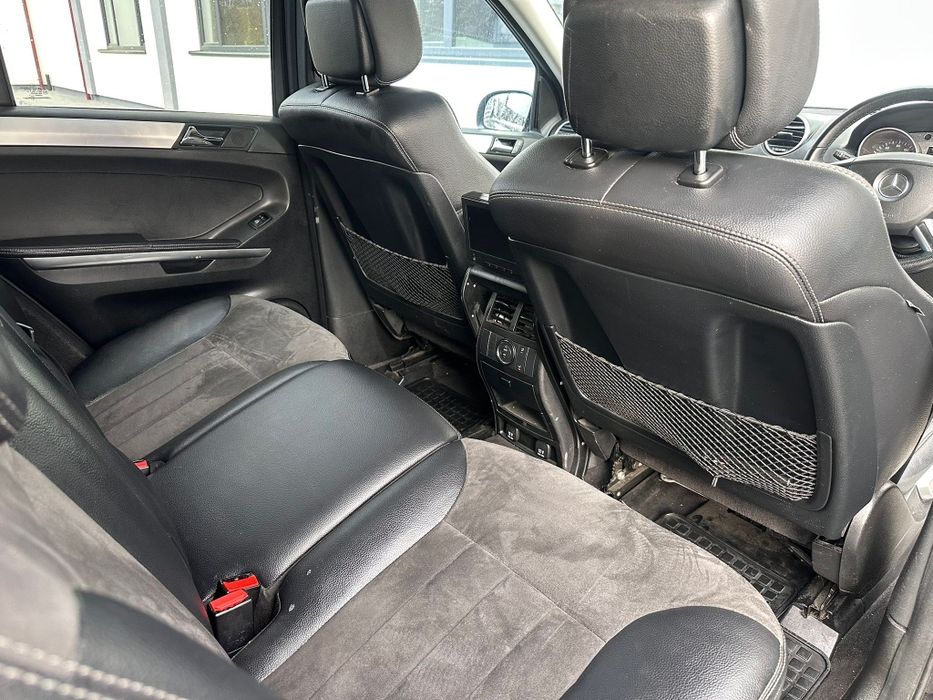 Mercedes-Benz ml 164