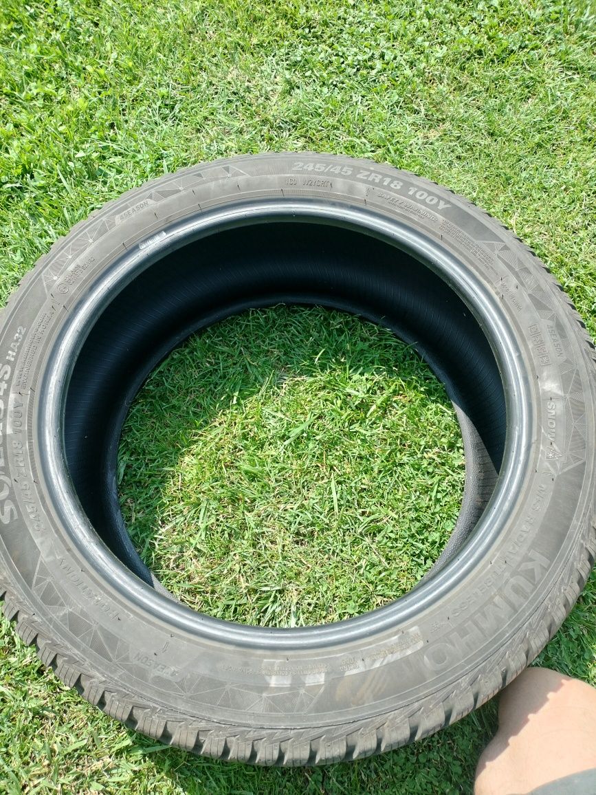 Opona kumho 18/245/45