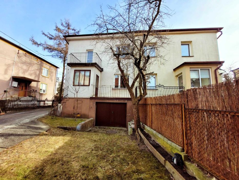 Bliźniak w świetnej lokalizacji