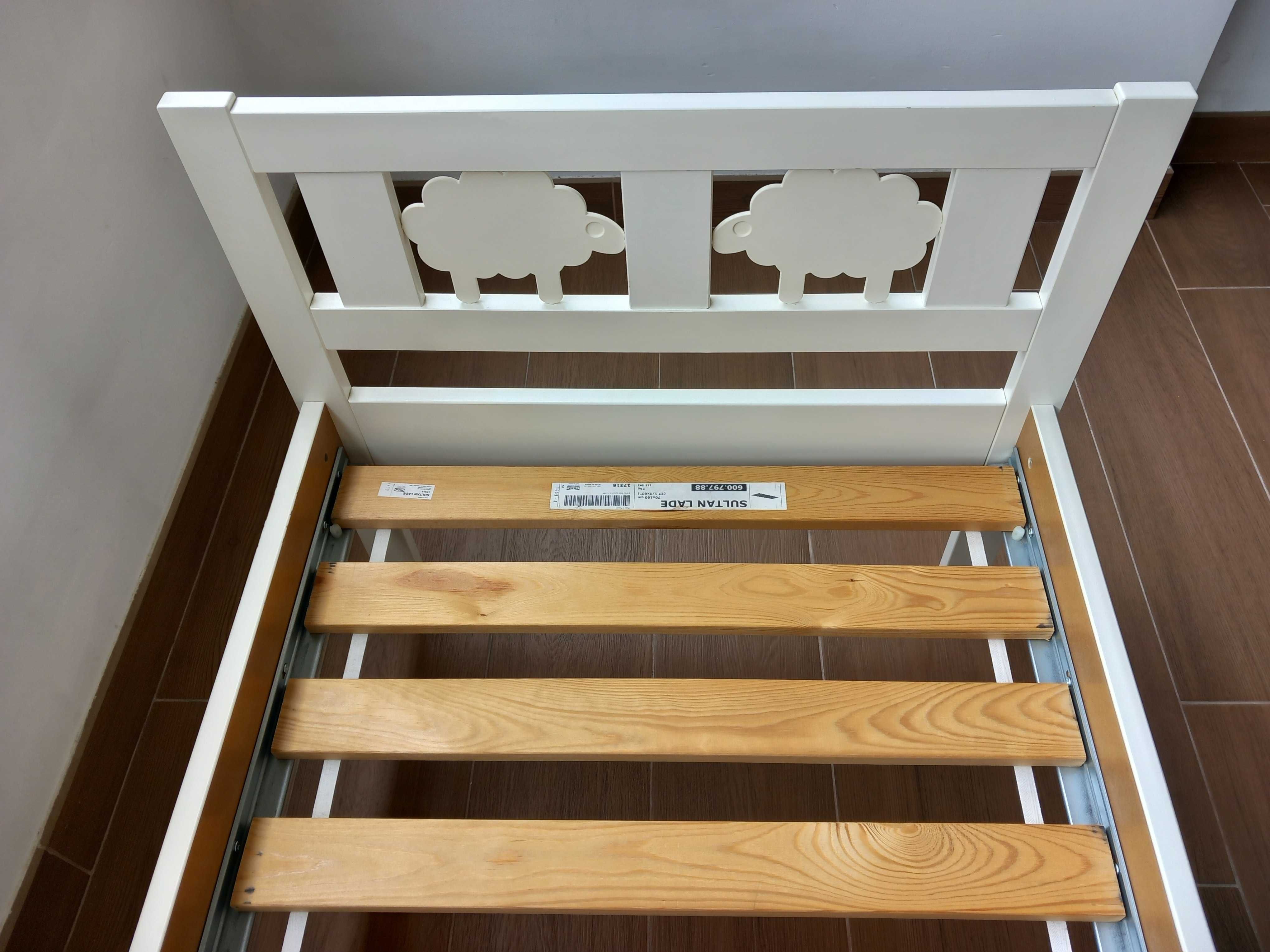 Cama criança com colchão e edredão