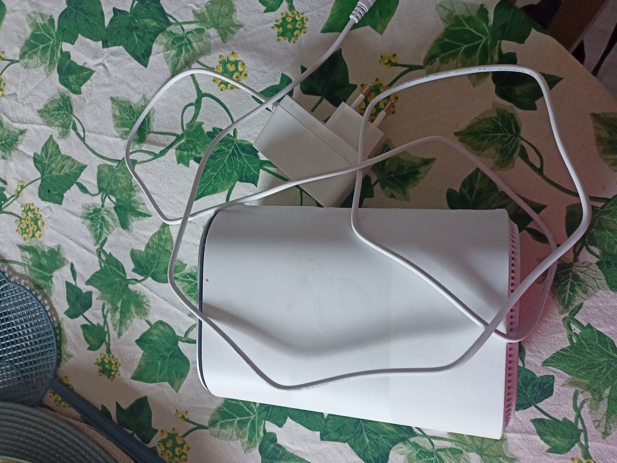 Router wifi ZTE plus brak pudełka krótko używany