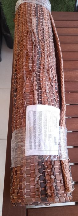 Carpete em pele tons castanhos