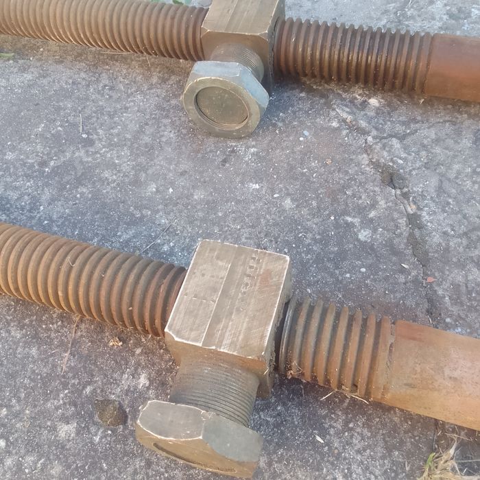 Гвинт Винт для пресса 107см. Диаметр 33мм