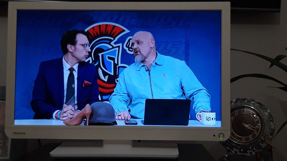 TV LED Toshiba 22 cale Full HD-na działke do kempingu -namiotu