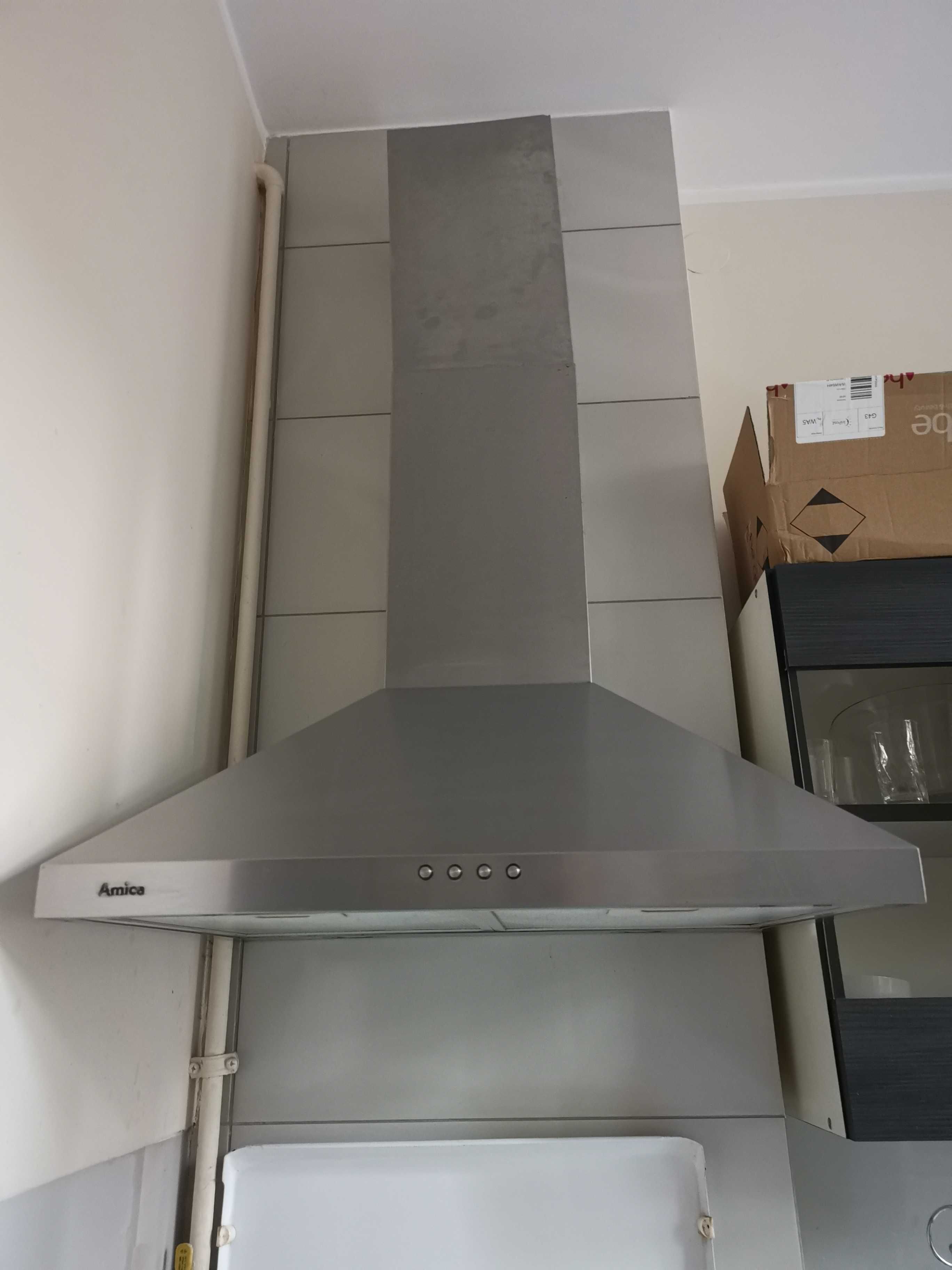 Okap kominowy Amica inox srebrny