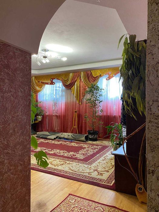 Простора 3-кімнатна квартира з продуманим плануванням