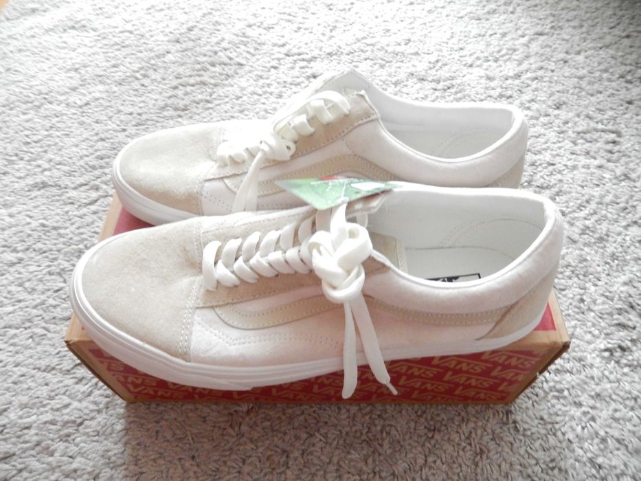 nowe męskie/damskie buty Vans Old Skool Pig Suede roz. 42,5 (27,5 cm)