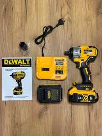 Потужний Гайковерт DeWalt  DCF922D2T Безщітковий Деволт  2 Акумулятора