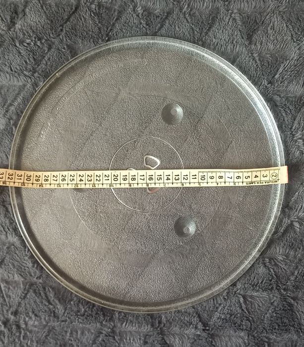 Тарелка для микроволновки и роллер к ней