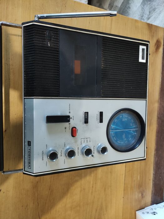 Раритетный магнитофон Toshiba RT-221FL