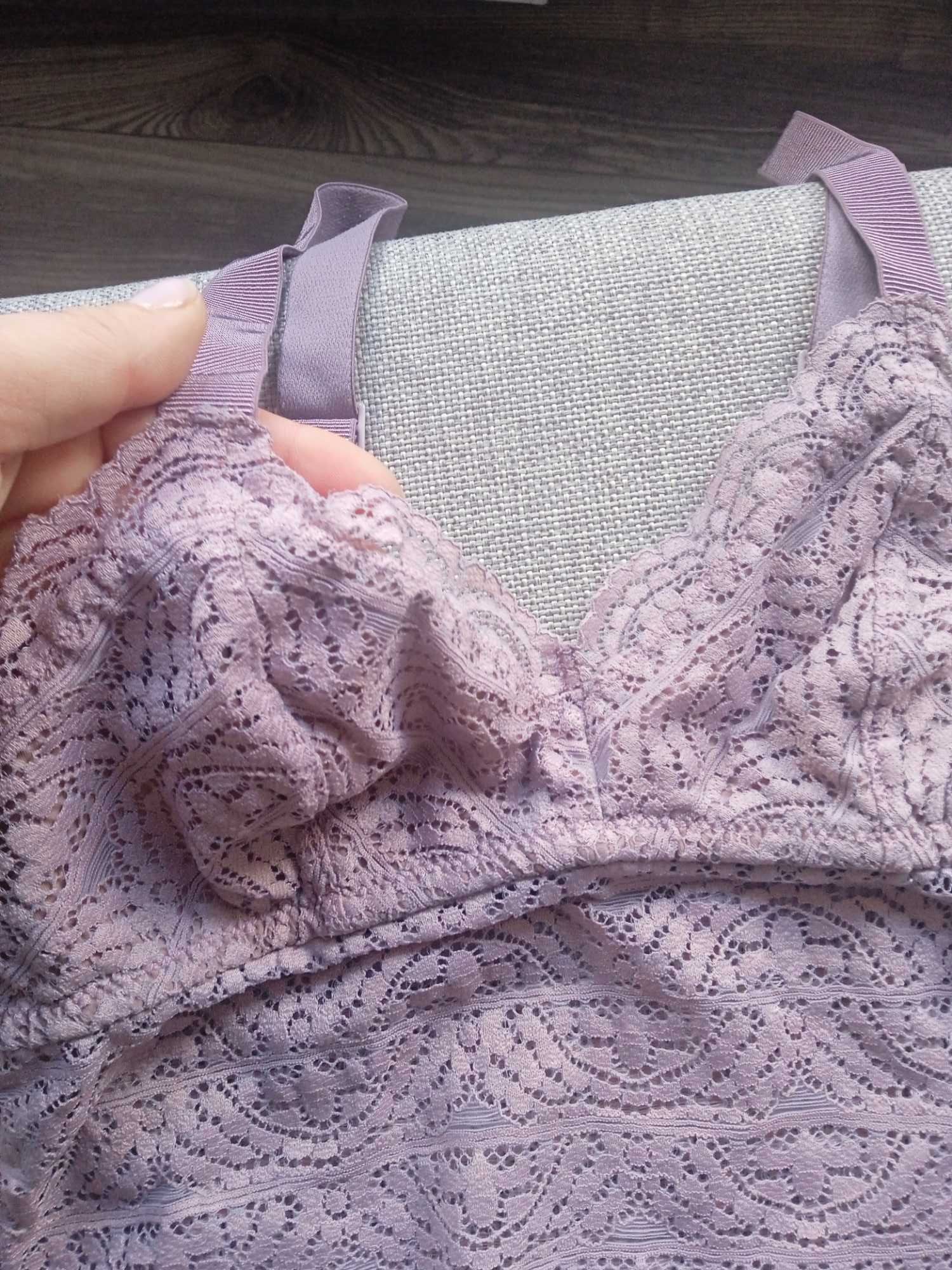 H&M koronkowy biustonosz w niezwykłym liliowym kolorze