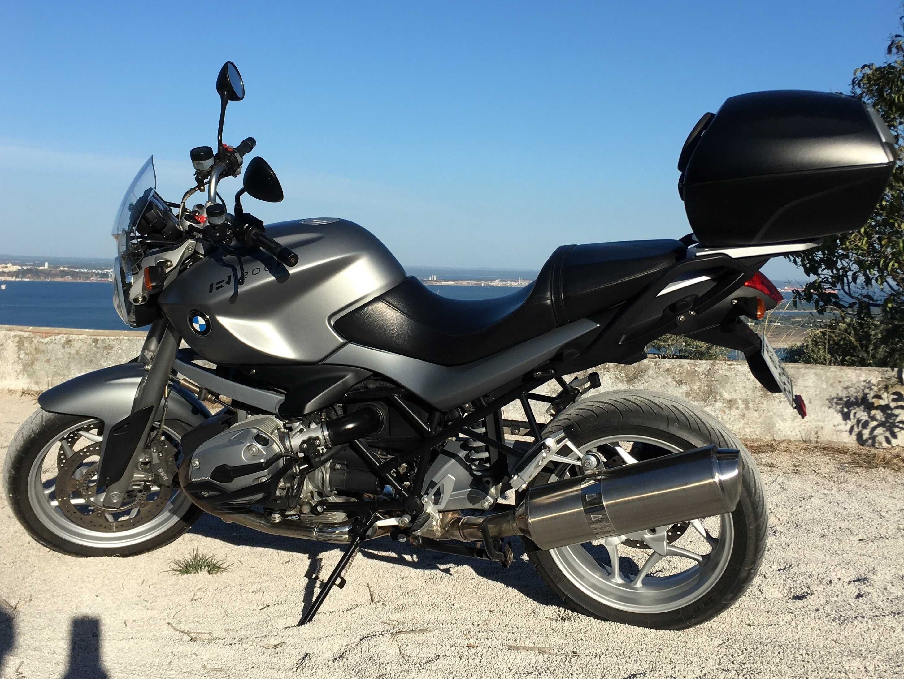 BMW R1200 R Irrepreensível