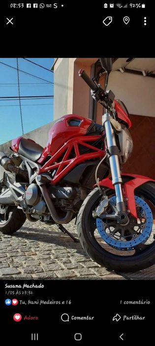 Ducati Monster 696