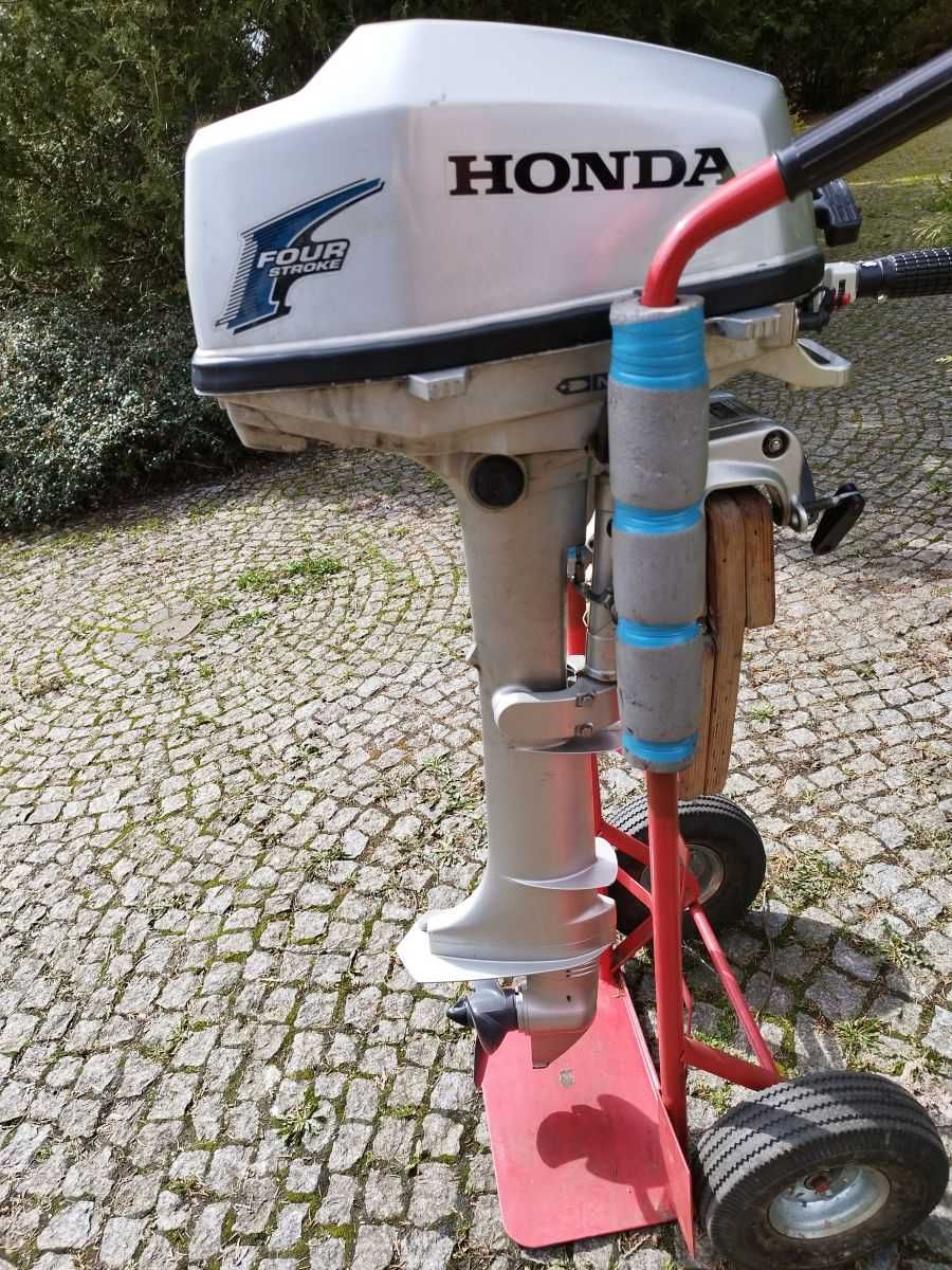 HONDA silnik zaburtowy 3,7 kW 5KM super stan