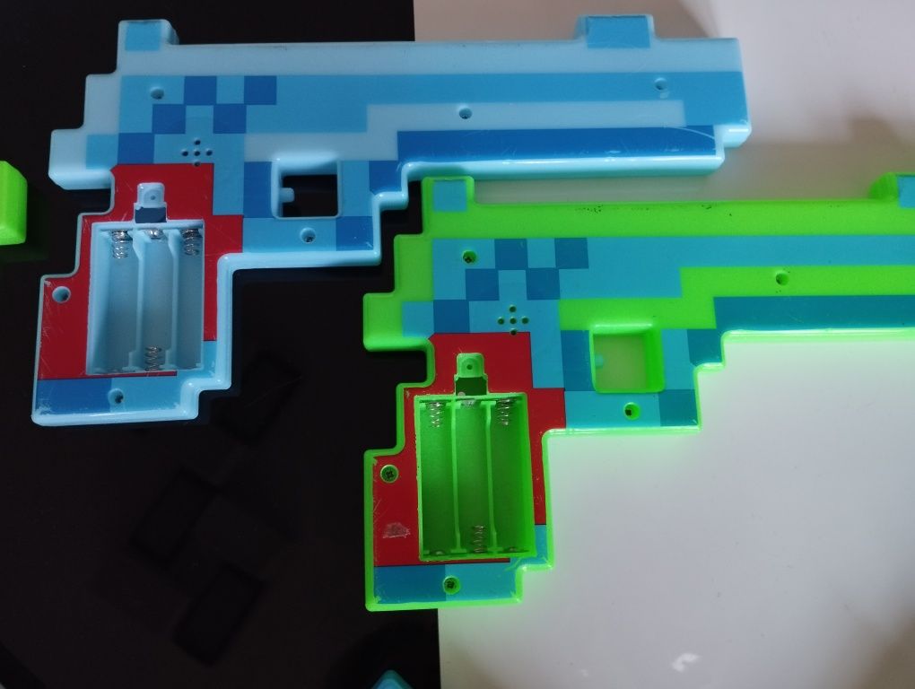 Zestaw Minecraft, miecz, pistolet, karabin, topór
