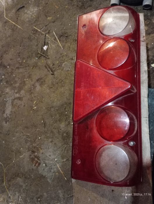 Ліхтар  напівпричіп