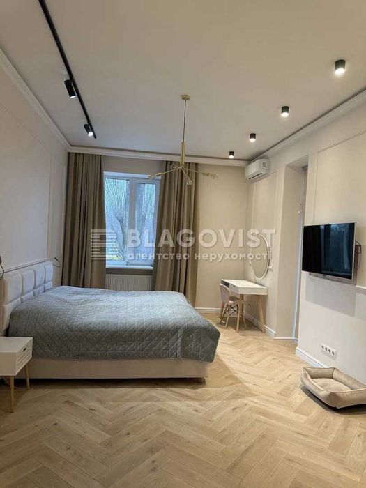 Продаж 2-х кімн кв-ри вул.Антонова Авіаконструктора, 2/32 к1 Сталінка